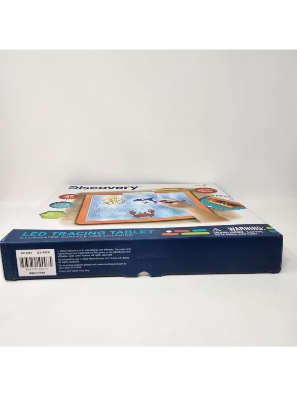 Discovery LED Tracing Tablet 26-Piece Set For Coloring w Storage Drawer Markers - Picture 4 of 7